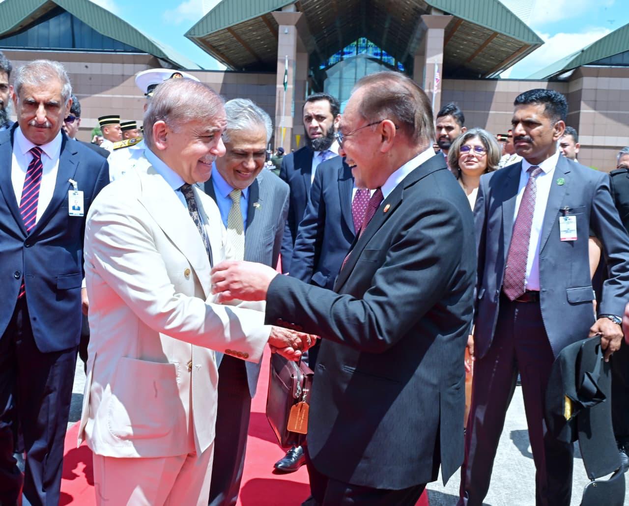 Pakistan, Malaysia pledge to strengthen bilateral trade, defense ties